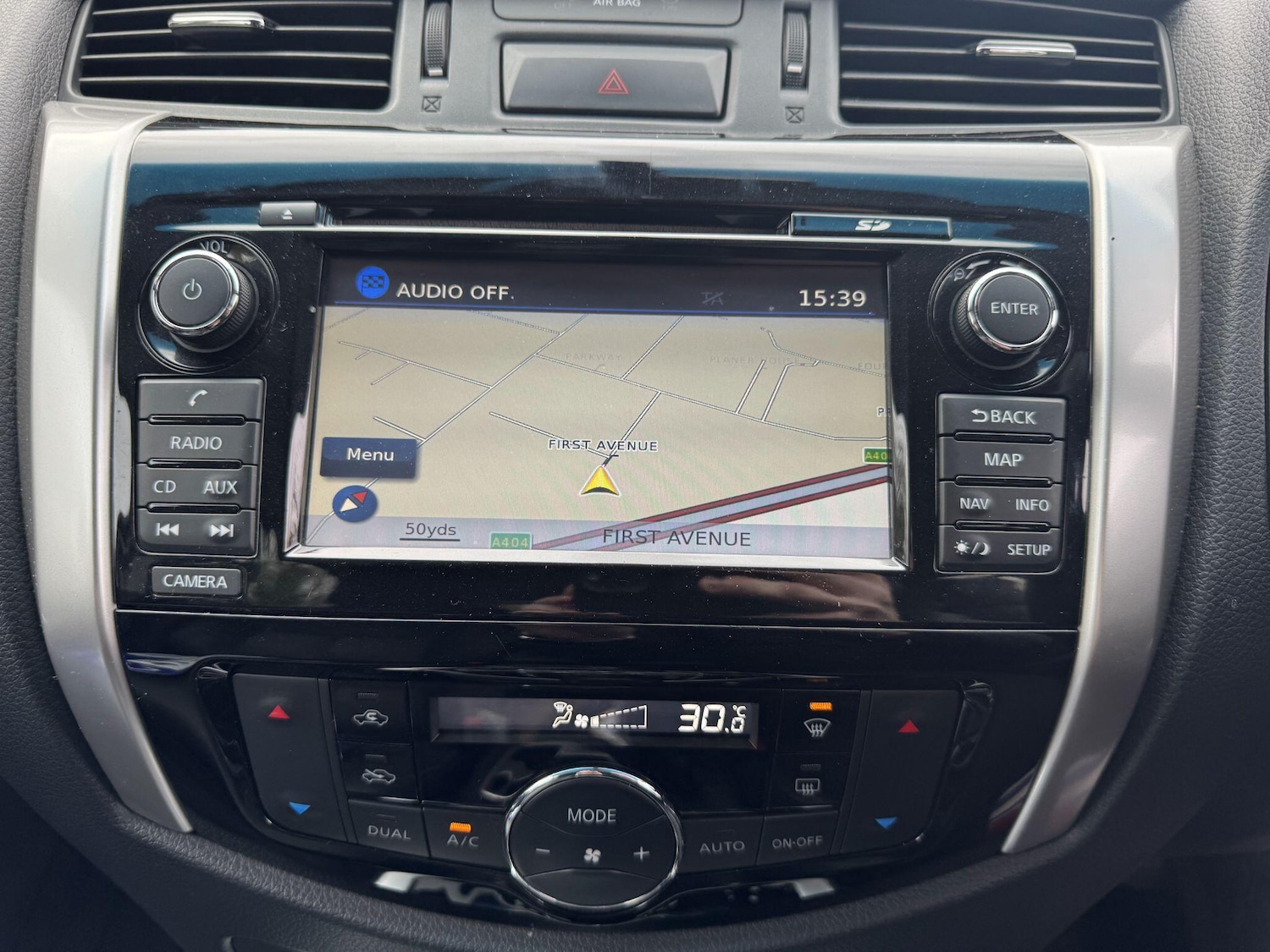 Used Nissan Navara 2017 for sale - 77625470: Photo 64