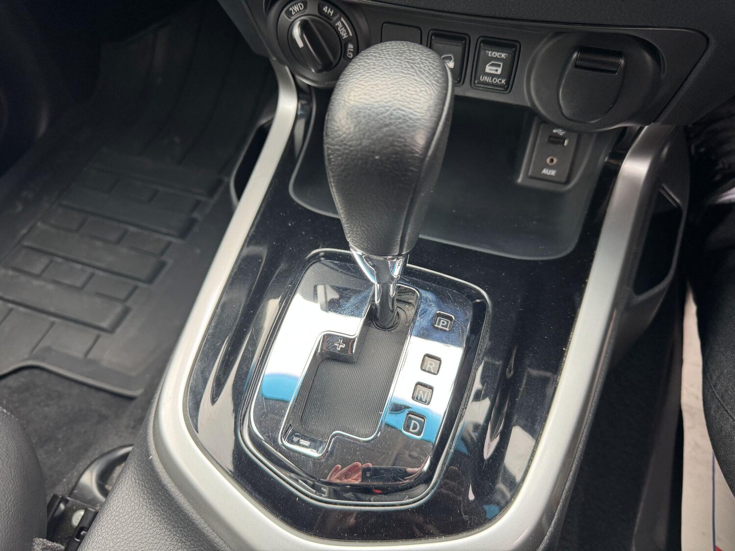 Used Nissan Navara 2017 for sale - 77625470: Photo 68