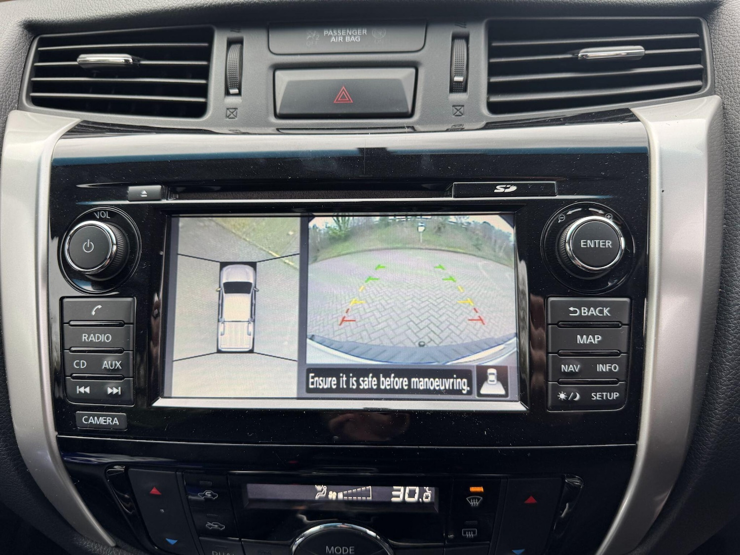 Used Nissan Navara 2017 for sale - 77625470: Photo 69