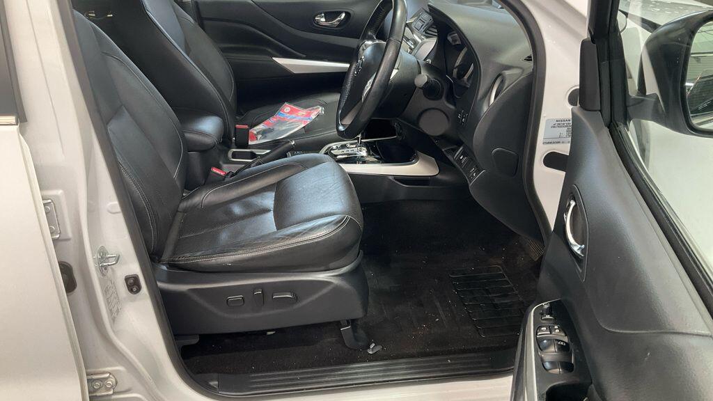 Used Nissan Navara 2017 for sale - 77625470: Photo 9