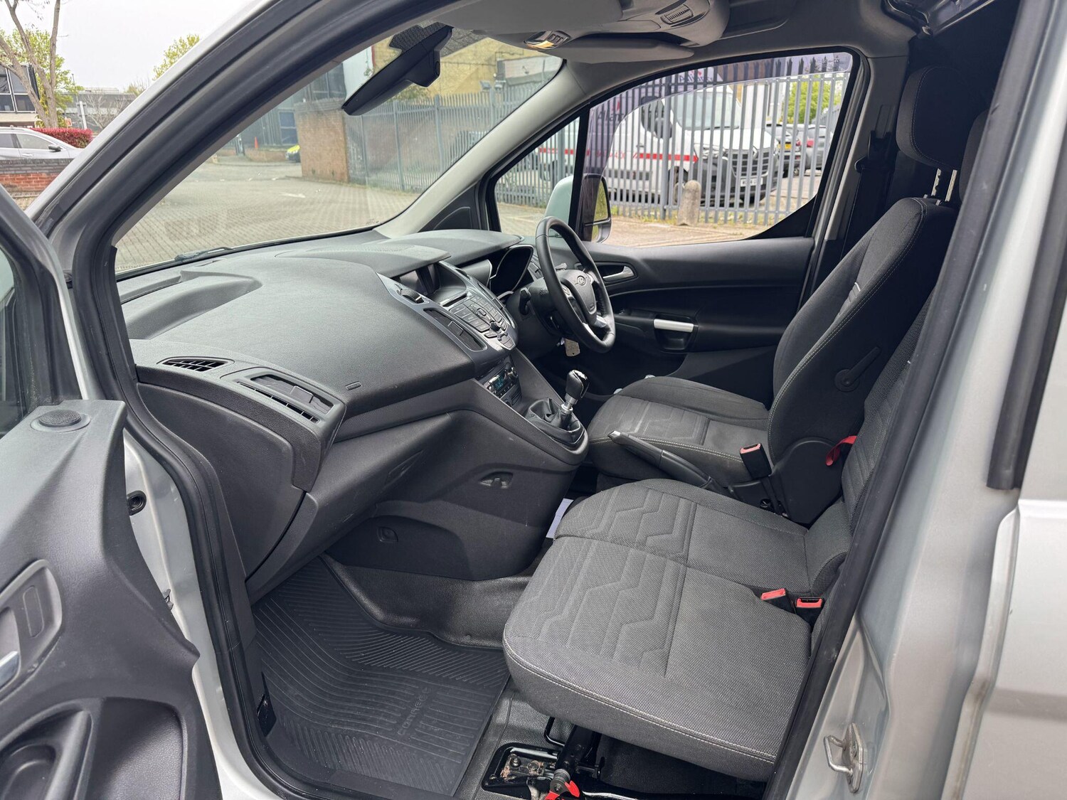 Used Ford Transit Connect 2015 for sale - 78205015: Photo 43