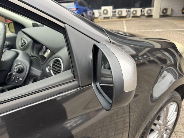 Used Renault Clio 2009 for sale - 76307742: Photo 12