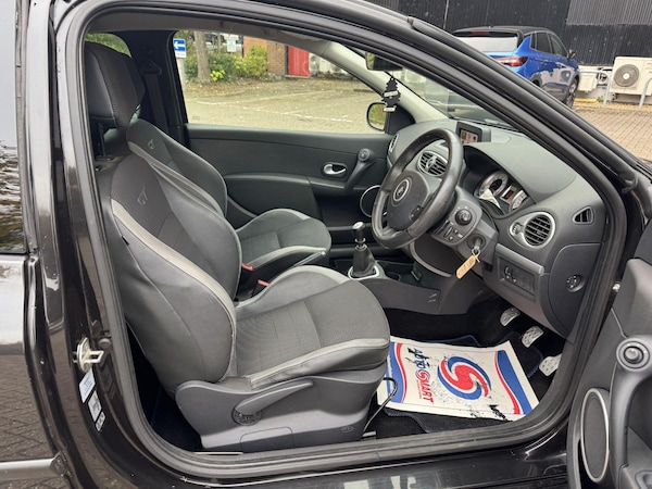 Used Renault Clio 2009 for sale - 76307742: Photo 14