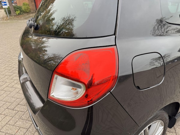 Used Renault Clio 2009 for sale - 76307742: Photo 28