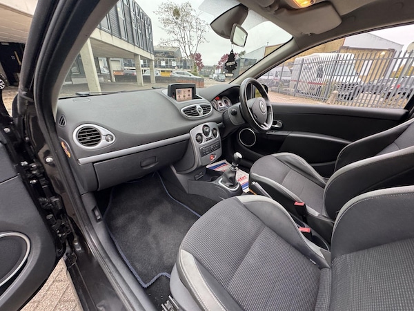 Used Renault Clio 2009 for sale - 76307742: Photo 37