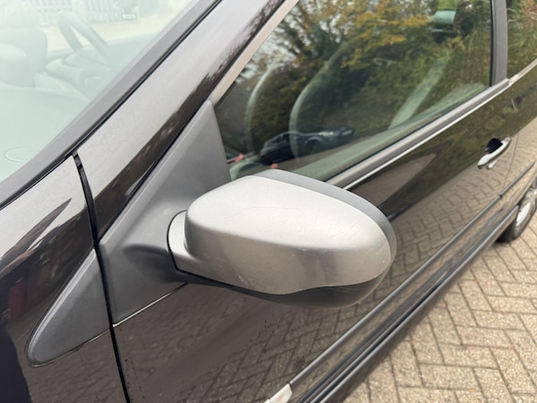 Used Renault Clio 2009 for sale - 76307742: Photo 42