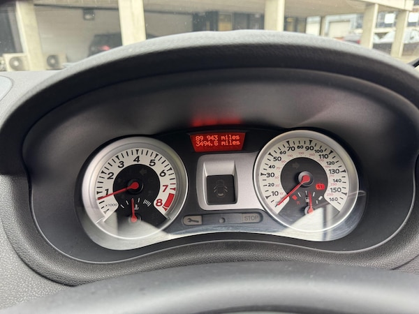 Used Renault Clio 2009 for sale - 76307742: Photo 54