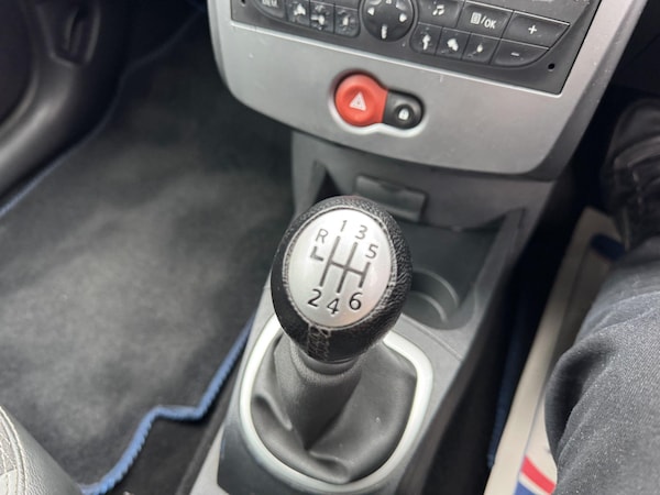 Used Renault Clio 2009 for sale - 76307742: Photo 58