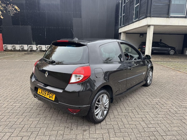 Used Renault Clio 2009 for sale - 76307742: Photo 8