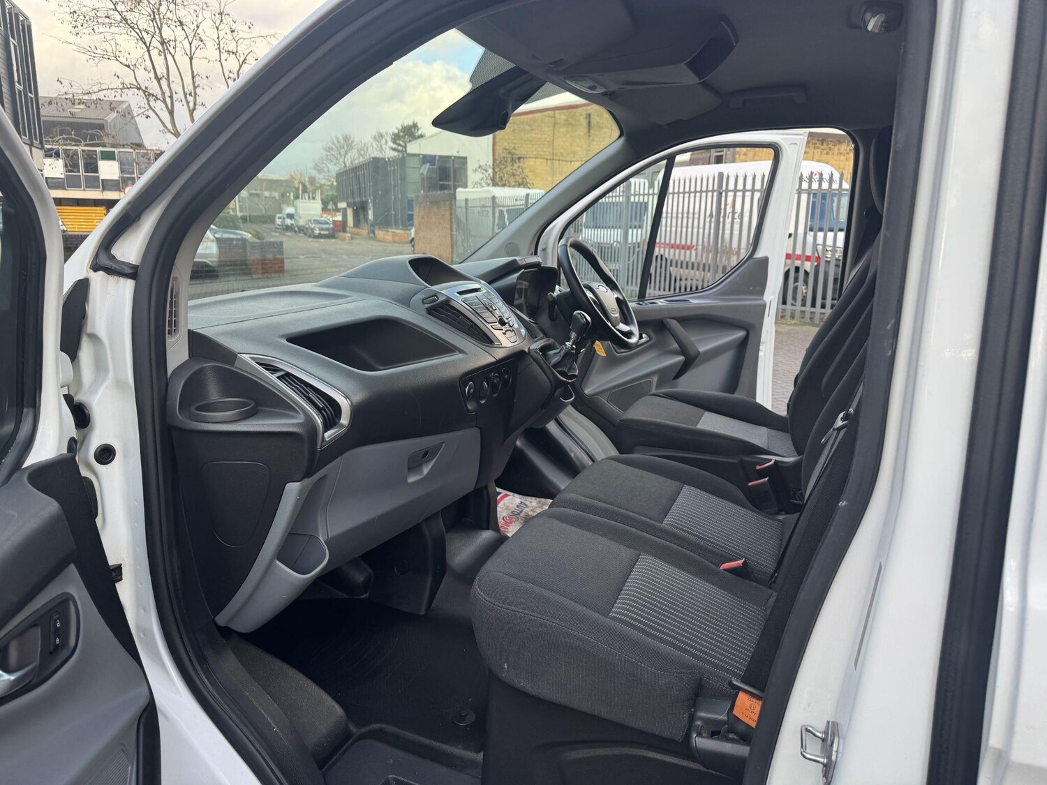 Used Ford Transit Custom 2017 for sale - 77109198: Photo 35