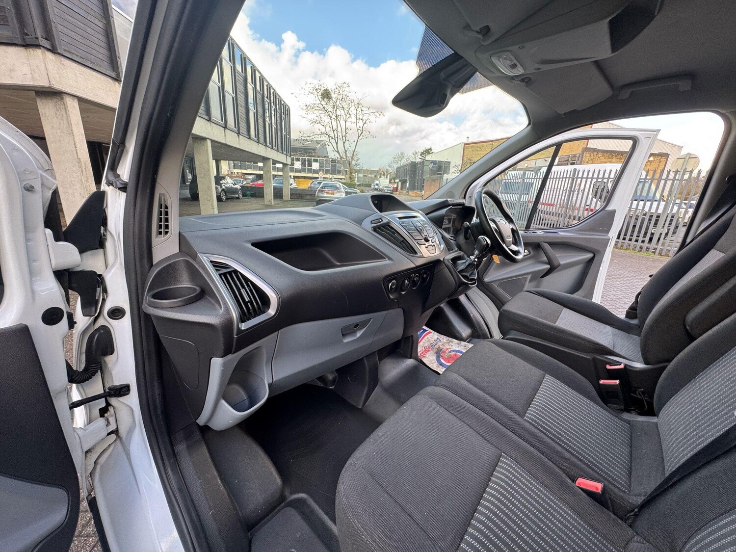 Used Ford Transit Custom 2017 for sale - 77109198: Photo 38