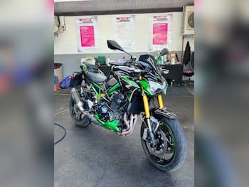 Used Kawasaki Z900 2022 for sale - bike-79497170: Photo