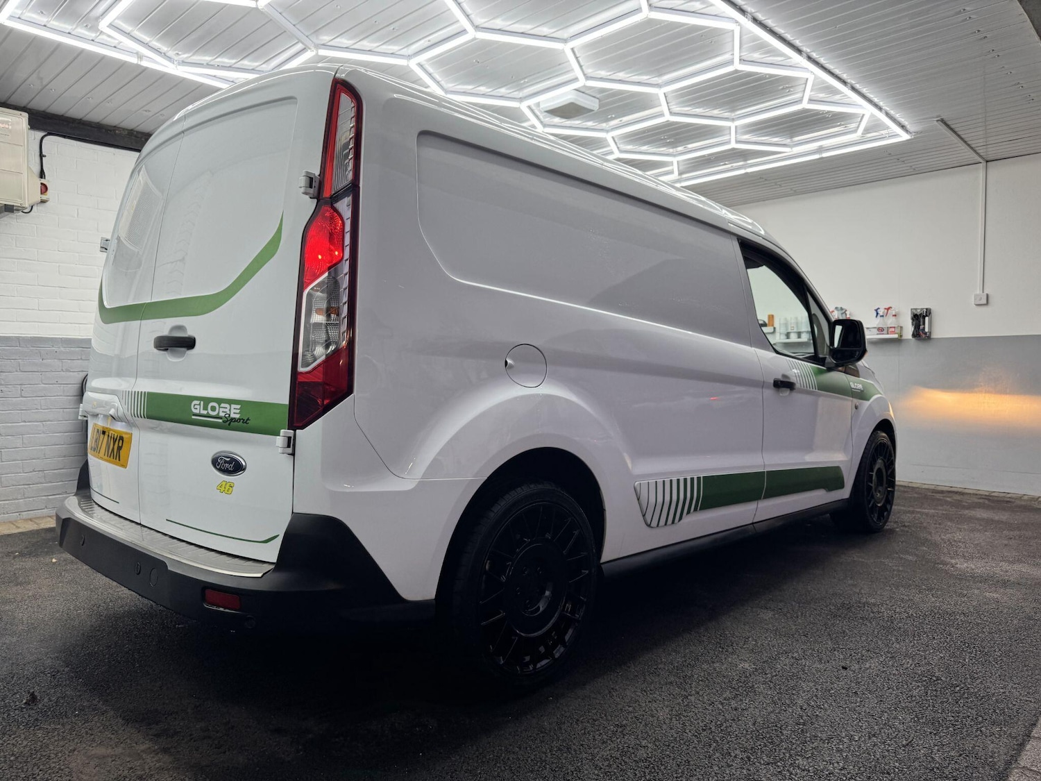 Used Ford Transit Connect 2017 for sale - 76926403: Photo 16