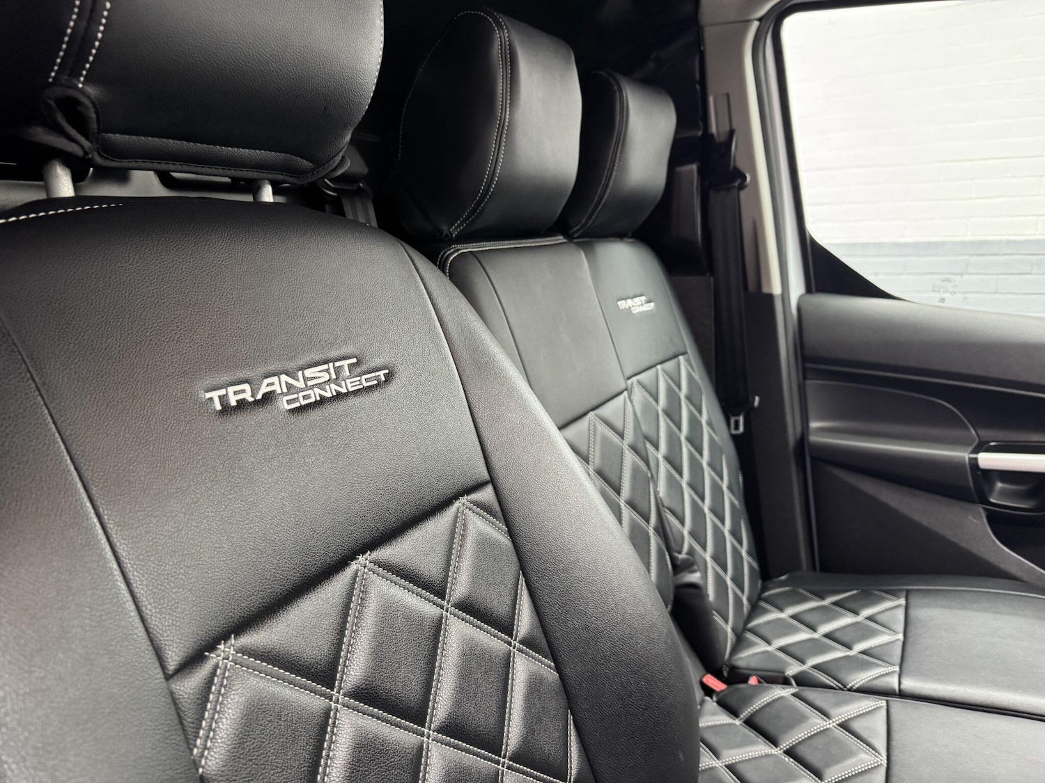 Used Ford Transit Connect 2017 for sale - 76926403: Photo 19