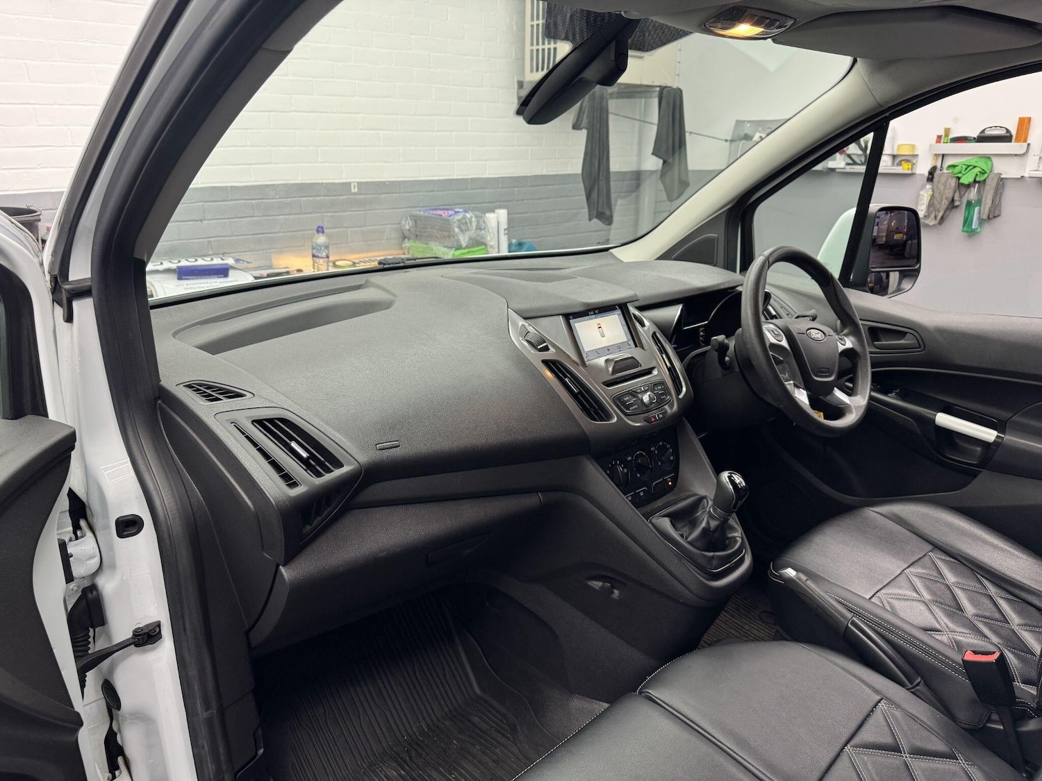 Used Ford Transit Connect 2017 for sale - 76926403: Photo 32