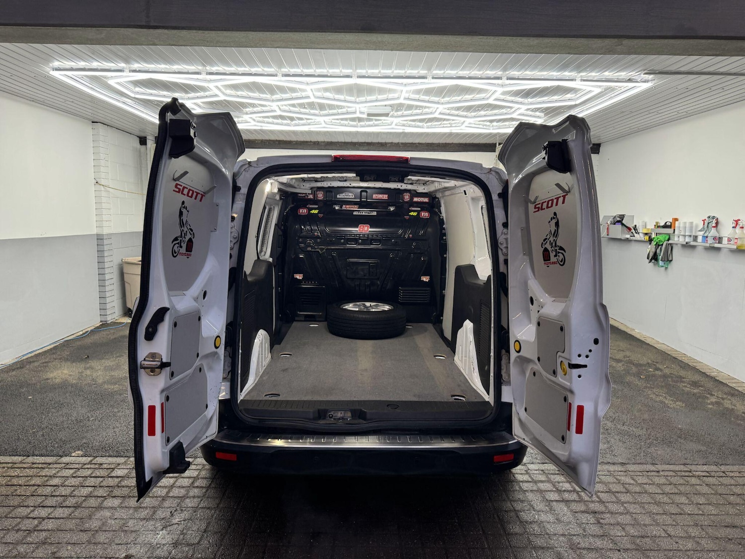 Used Ford Transit Connect 2017 for sale - 76926403: Photo 45