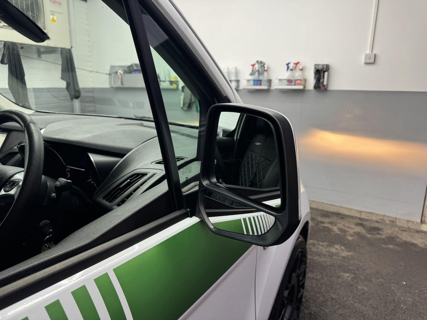 Used Ford Transit Connect 2017 for sale - 76926403: Photo 54