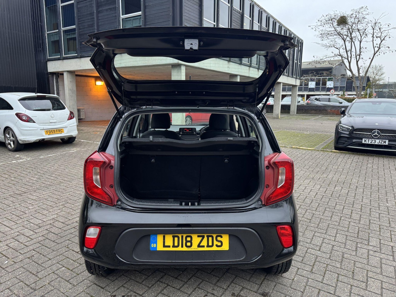 Used Kia Picanto 2018 for sale - 77658052: Photo 29