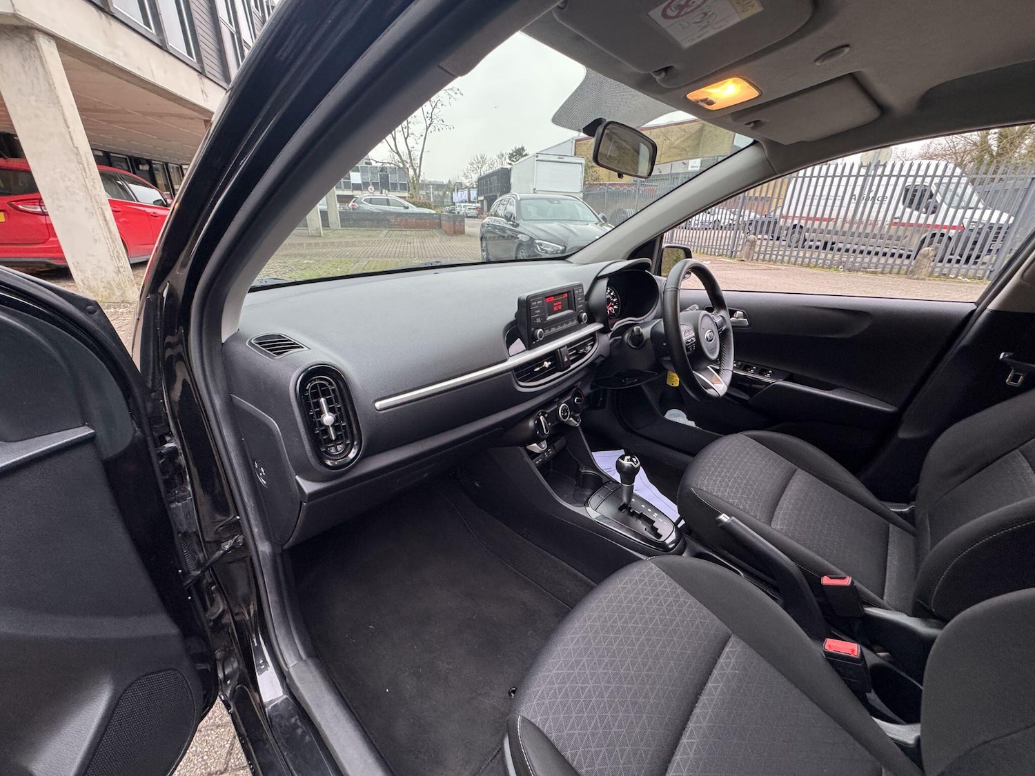 Used Kia Picanto 2018 for sale - 77658052: Photo 41