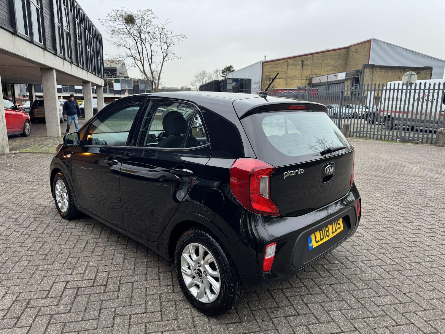 Used Kia Picanto 2018 for sale - 77658052: Photo 6