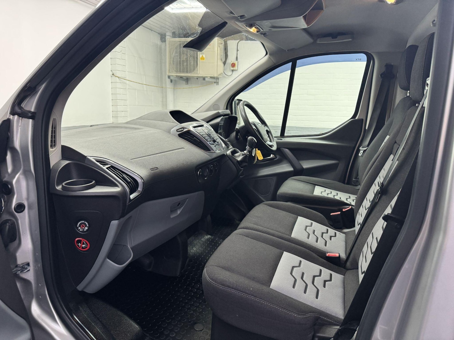 Used Ford Transit Custom 2015 for sale - 76926207: Photo 17