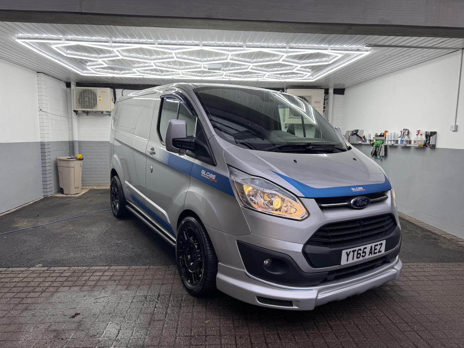Used Ford Transit Custom 2015 for sale - 76926207: Photo 2