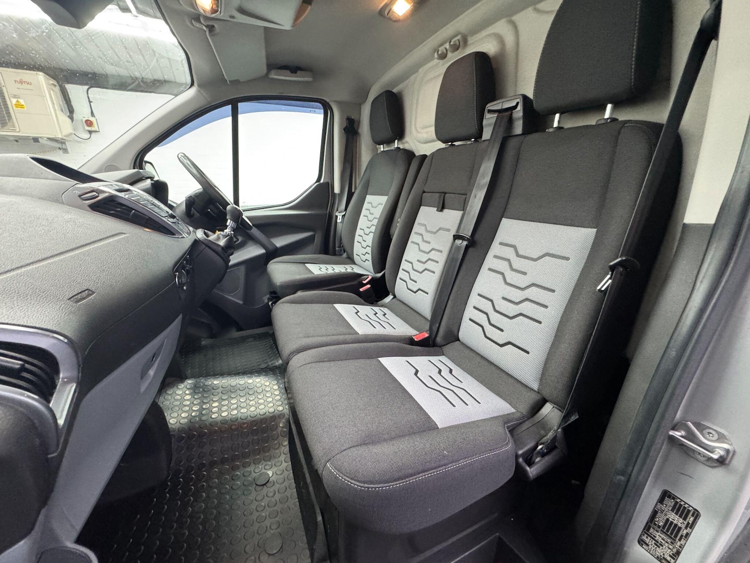 Used Ford Transit Custom 2015 for sale - 76926207: Photo 20