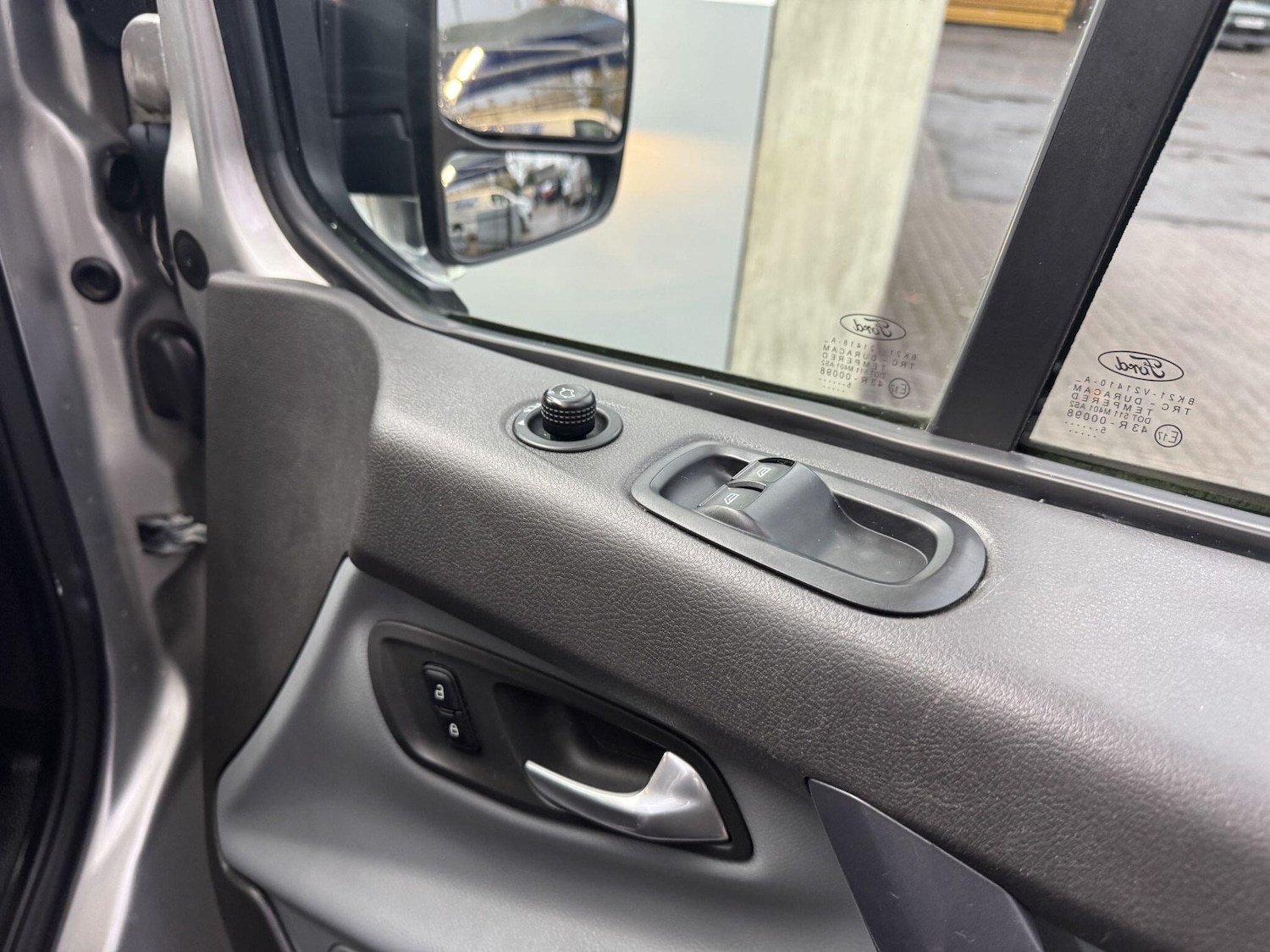 Used Ford Transit Custom 2015 for sale - 76926207: Photo 27