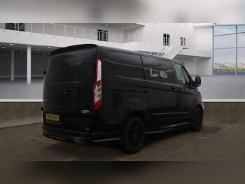 Used Ford Transit Custom 2018 for sale - 76645105: Photo
