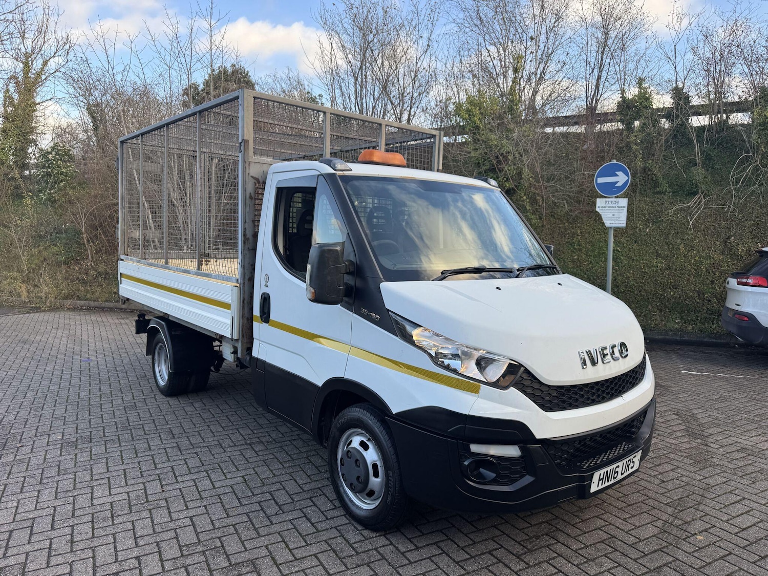Used Iveco Daily 2016 for sale - 76918647: Photo 2