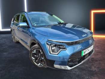 2025 (74) - 150kW 4 65kWh 5dr Auto