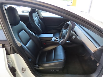 Used Tesla Model 3 2020 for sale - 75891826: Photo