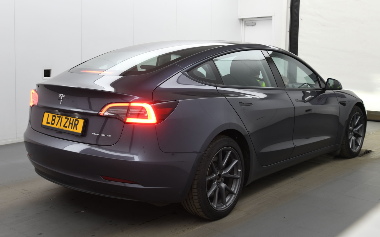 Used Tesla Model 3 2021 for sale - 78070753: Photo 12