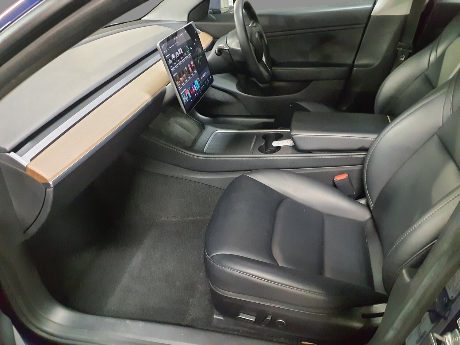 Used Tesla Model 3 2020 for sale - 77568429: Photo 11