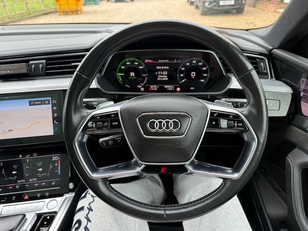 Used Audi e-tron 2020 for sale - 74626725: Photo 26