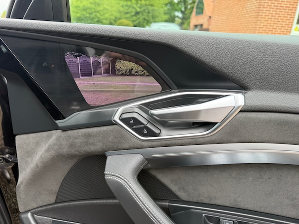 Used Audi e-tron 2020 for sale - 74626725: Photo 30