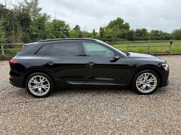 Used Audi e-tron 2020 for sale - 74626725: Photo 6