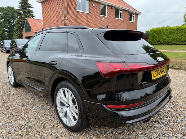 Used Audi e-tron 2020 for sale - 74626725: Photo 9