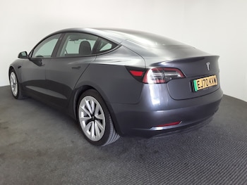 Used Tesla Model 3 2020 for sale - 75527353: Photo