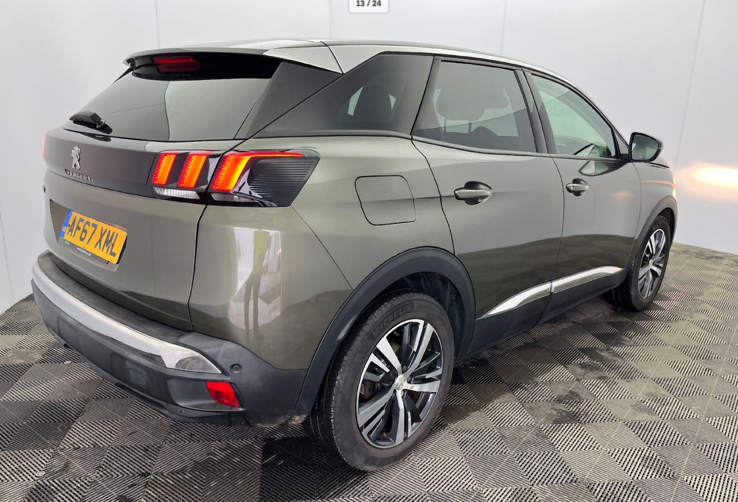 Used Peugeot 3008 2017 for sale - 77732350: Photo 4