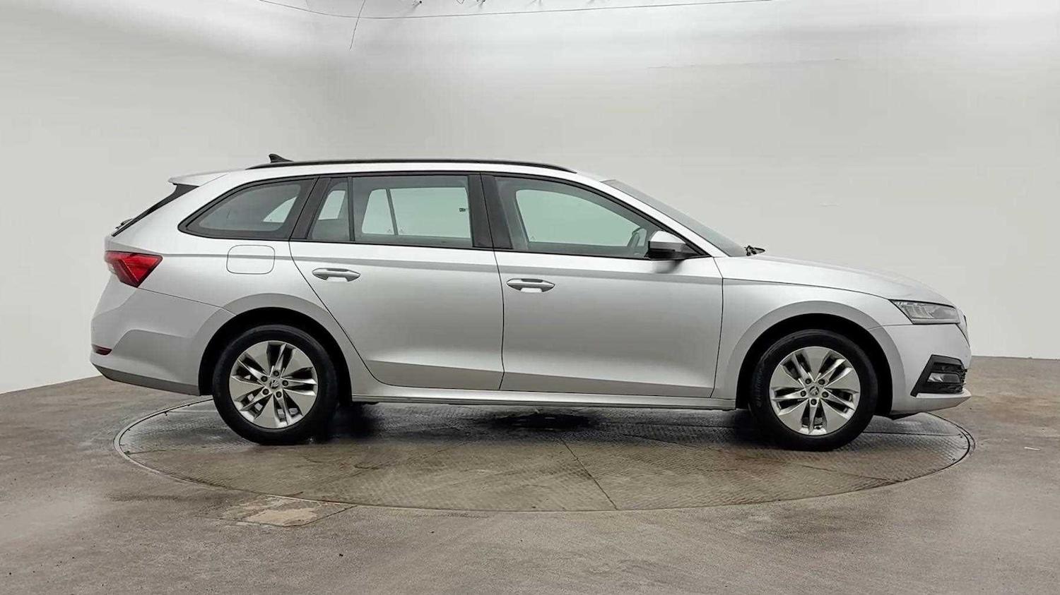 Used Skoda Octavia 2023 for sale - 78038020: Photo 4