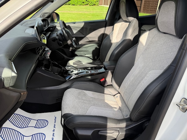 Used Peugeot 2008 2021 for sale - 75668232: Photo 16