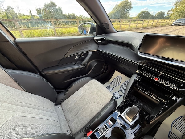 Used Peugeot 2008 2021 for sale - 75668232: Photo 22