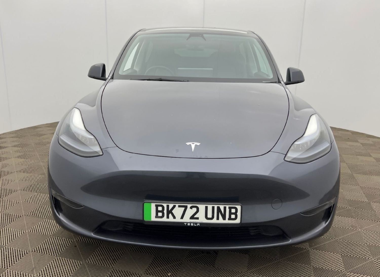 Used Tesla Model Y 2022 for sale - 76950924: Photo 2