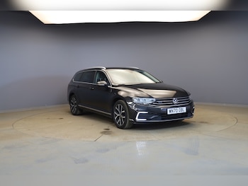 Used Volkswagen Passat 2020 for sale - 79045176: Photo