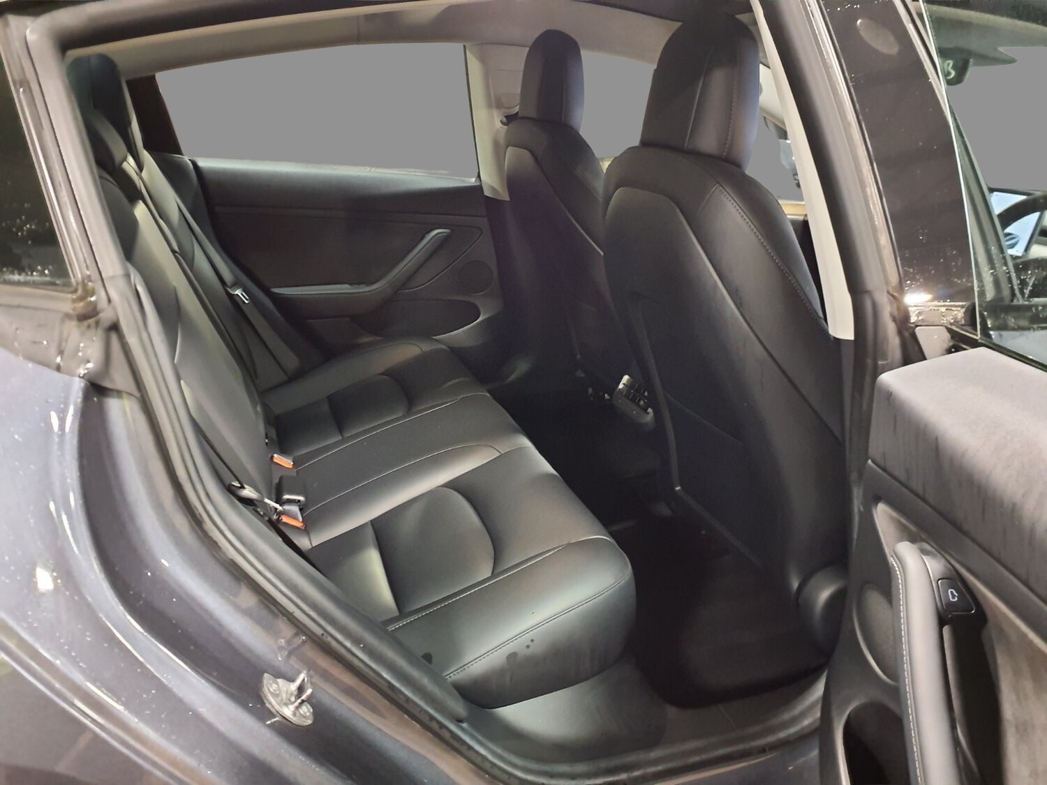 Used Tesla Model 3 2021 for sale - 76736794: Photo 8