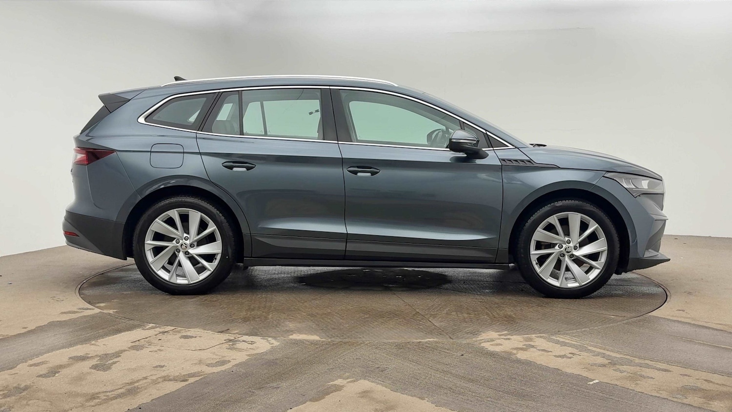 Used Skoda Enyaq 2021 for sale - 77635635: Photo 4