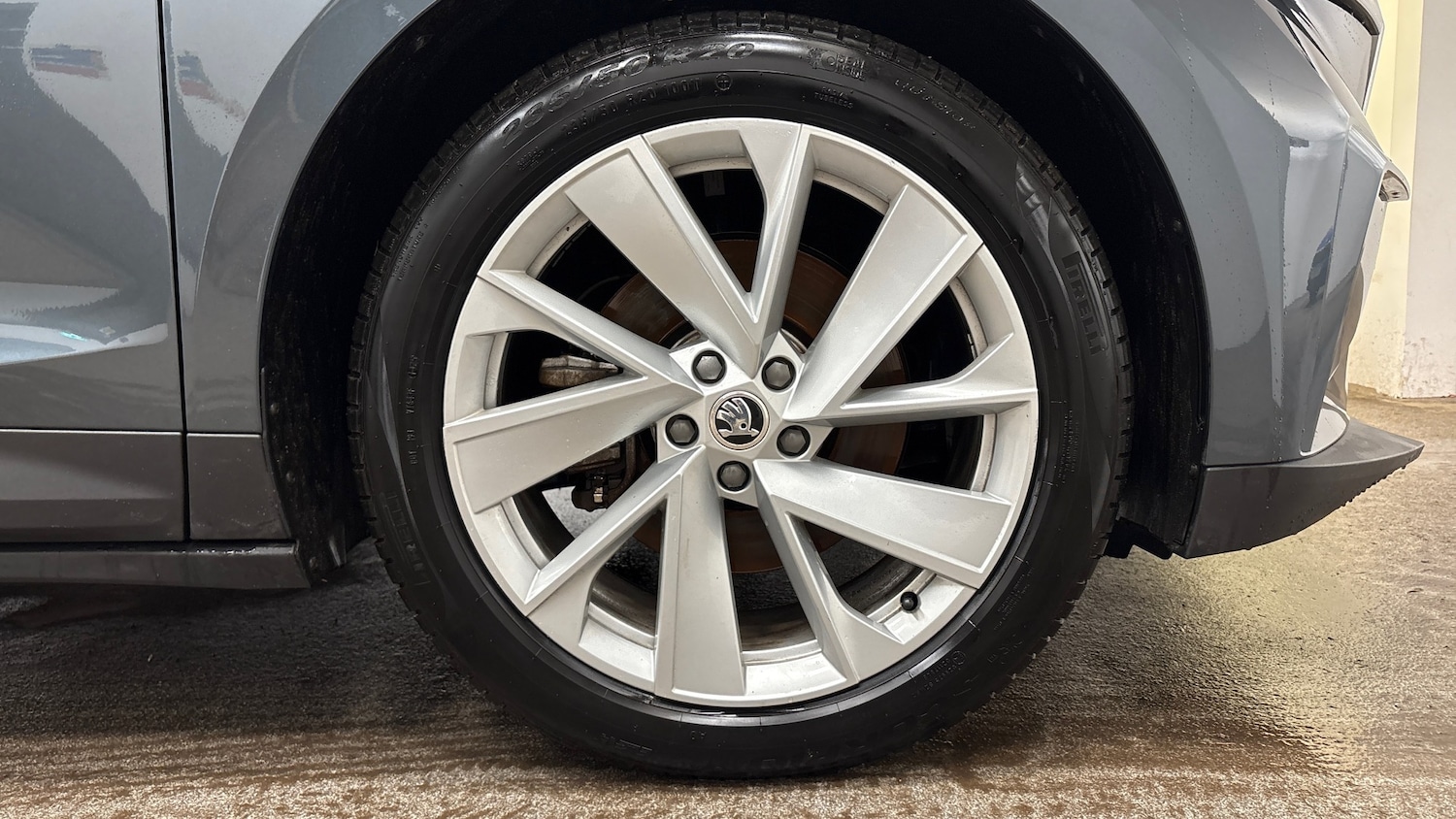 Used Skoda Enyaq 2021 for sale - 77635635: Photo 5