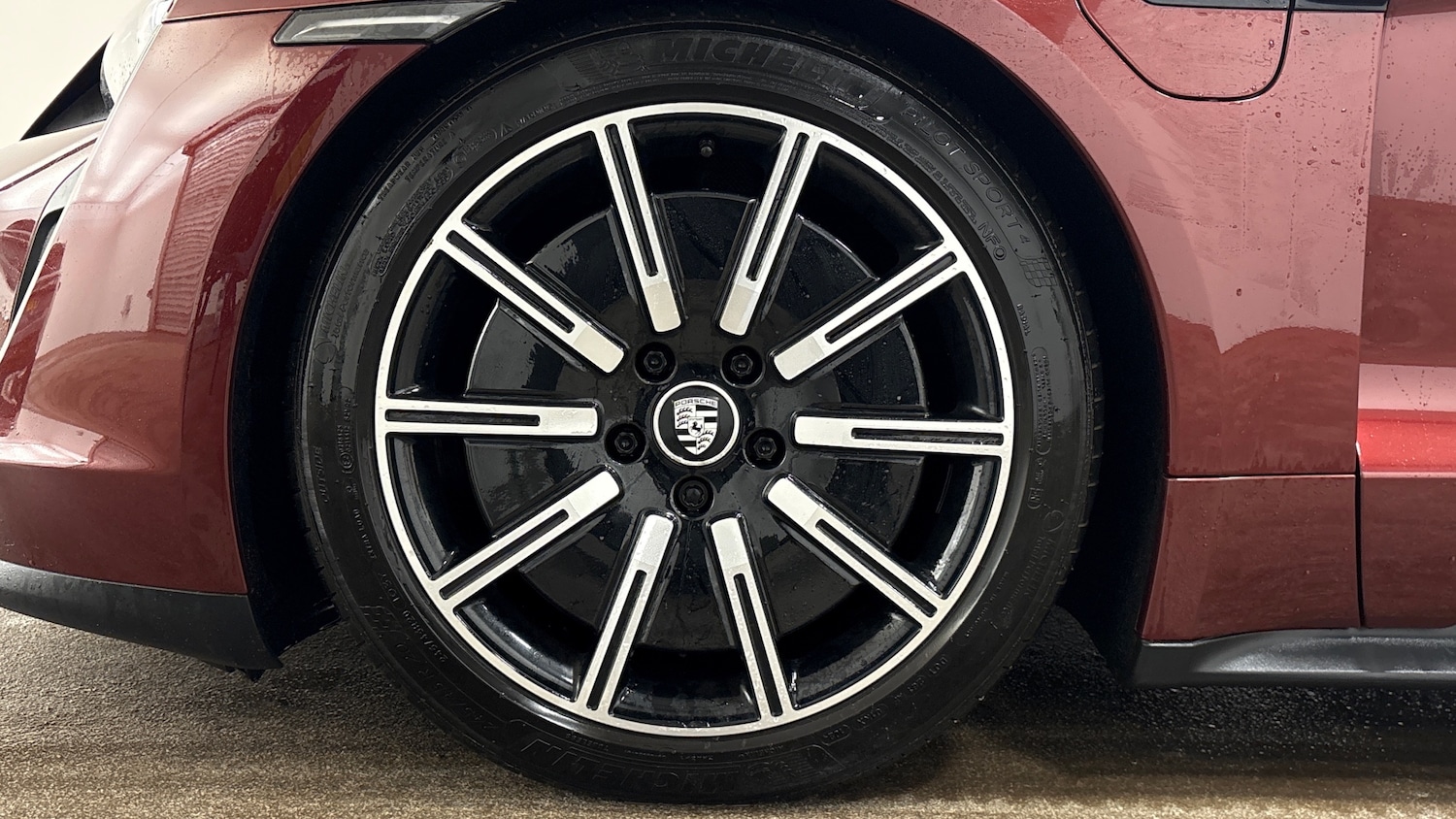 Used Porsche Taycan 2022 for sale - 77795183: Photo 6