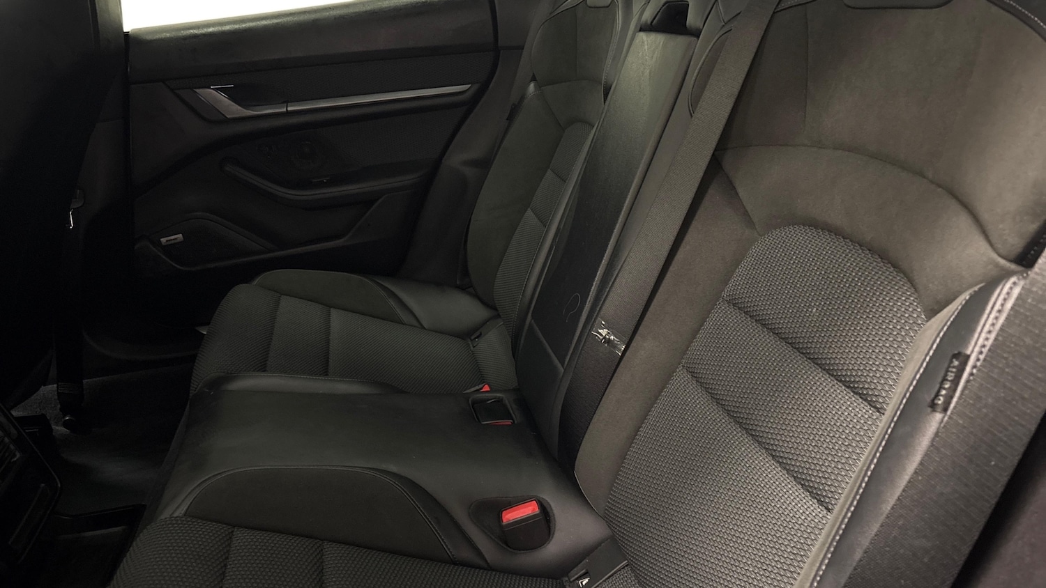 Used Porsche Taycan 2022 for sale - 77795183: Photo 8